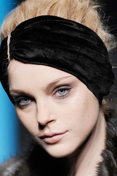 Look 27